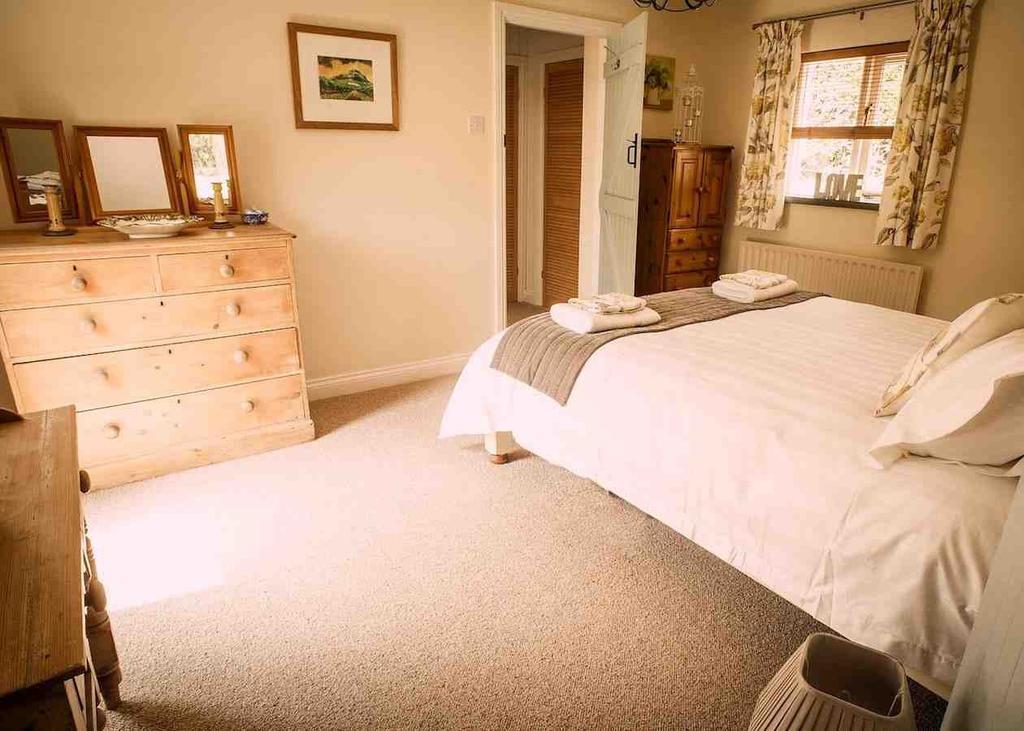 Charming Welsh Cottage Johnston Bagian luar foto