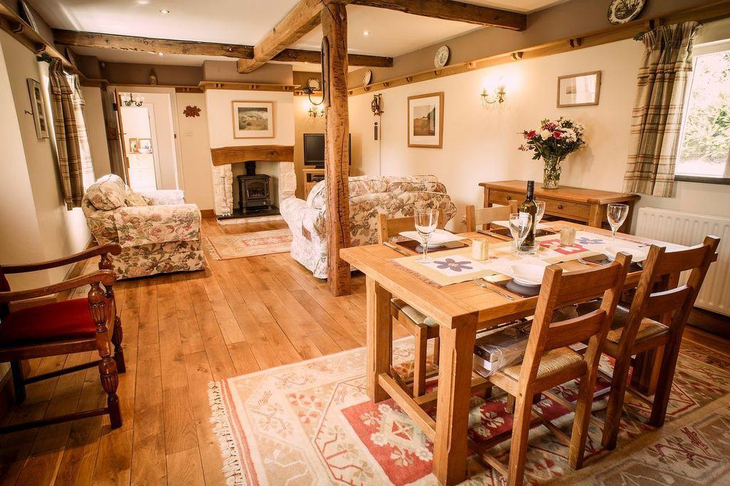Charming Welsh Cottage Johnston Bagian luar foto